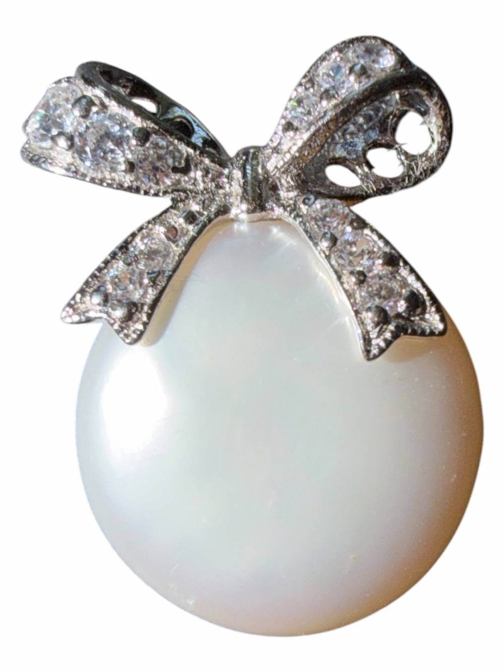White Pearl Pendant with Bow Sterling‎ Silver